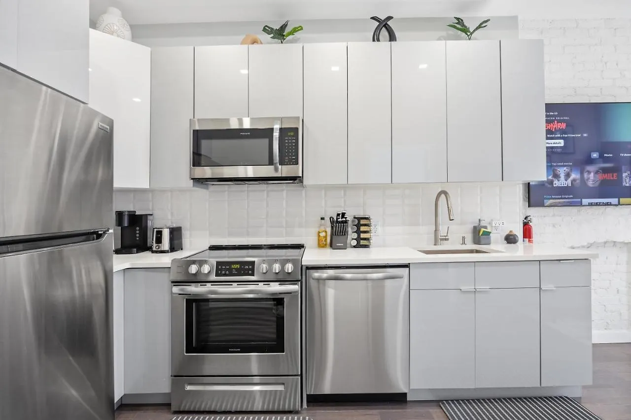 Swj Whole Bldg - Largest Place In Nyc_21 Beds_6 Apts location